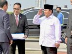 Panglima TNI (Panglima Tertinggi) atau Panglima Tentara Nasional Indonesia adalah Presiden Joko Widodo. Sejak 20 Oktober 2019 seseorang adalah Air Chief Marshal Hadi Tjahjanto. Sebagai Panglima TNI, Hadi Tjahjanto memimpin seluruh cabang angkatan bersenjata; TNI Angkatan Darat, TNI Angkatan Laut, dan TNI Angkatan Udara. Sebagai Panglima TNI, ia bertanggung jawab kepada presiden melalui Menteri Pertahanan Indonesia.