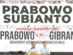 Prabowo Subianto, Menteri Pertahanan Indonesia, dan Gibran Rakabuming Raka, putra dari Presiden Joko Widodo, telah menunjukkan komitmen mereka dalam upaya pemberantasan korupsi di Indonesia.

Prabowo Subianto telah menunjukkan keprihatinan yang kuat terhadap korupsi di Indonesia dan telah berjanji untuk bekerja sama dengan Komisi Pemberantasan Korupsi (KPK) untuk memerangi korupsi di sektor pertahanan. Dia juga telah menegaskan pentingnya transparansi dan akuntabilitas dalam pengelolaan anggaran pertahanan untuk mencegah korupsi.

Sementara itu, Gibran Rakabuming Raka juga telah menunjukkan komitmennya dalam memerangi korupsi sebagai seorang pengusaha. Dia telah mengungkapkan dukungannya terhadap upaya KPK dalam memerangi korupsi dan juga menegaskan bahwa pihak swasta juga memiliki tanggung jawab dalam mencegah korupsi dengan cara menjalankan bisnis secara transparan dan berintegritas.

Selain itu, keduanya juga telah berkomitmen untuk mendukung upaya pemberantasan korupsi melalui langkah-langkah konkret, seperti peningkatan pengawasan dan pengawalan terhadap pengelolaan anggaran publik, penciptaan kebijakan anti-korupsi yang efektif, serta penguatan lembaga-lembaga penegak hukum dalam menindak dan mencegah korupsi.

Dengan adanya komitmen dari Prabowo-Gibran dalam pemberantasan korupsi, diharapkan pemerintah dan sektor swasta dapat bekerja sama secara aktif dalam memerangi korupsi, sehingga Indonesia dapat menjadi negara yang bebas dari korupsi dan lebih maju dalam pembangunan.