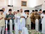 Prabowo Subianto Mengungkapkan Hubungan Kekerabatan Keluarga saat Ziarah ke Makam Habib Ali Kwitang