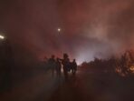 Langit di Amerika Serikat Berwarna Merah, Hektarean Hutan California Terbakar