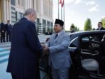 Prabowo Subianto escorted to car by Erdoğan after meeting in Turkey