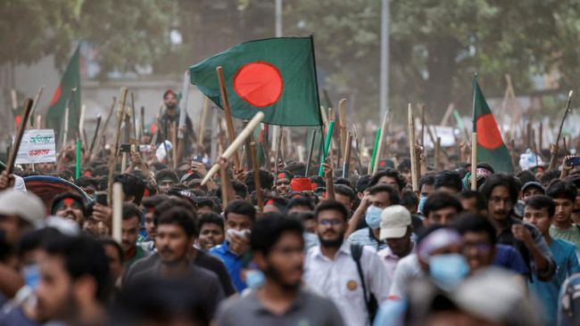 Rahasia Terungkap: Alasan Sebenarnya Mahasiswa Bangladesh Protes Terhadap Indonesia pada Tahun 1998