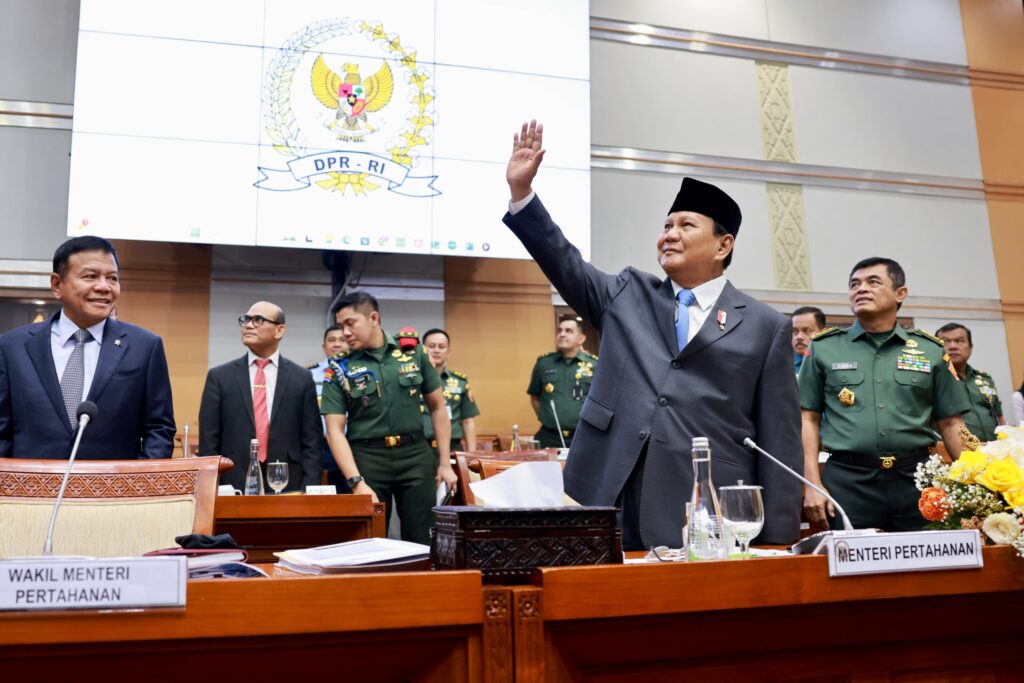 Prabowo Subianto Bids Farewell and Apologizes in Last DPR Session: Greater Responsibilities Awaited by All