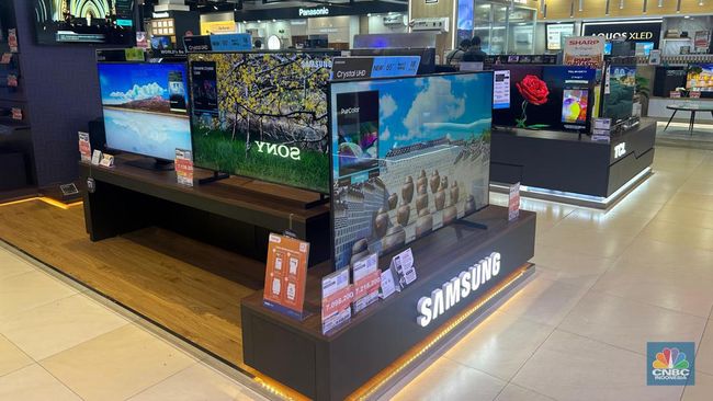 Transmart: Hemat Rp 4 Juta Saat Beli TV LED 65 UHD!