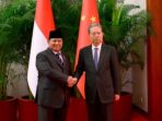 tulis ulang judul iniPrabowo Subianto Meets China’s NPC Chairman, Reaffirms Commitment to Strengthen Bilateral Relations