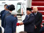 tulis ulang judul iniPrabowo Subianto Tiba di Washington D.C., Disambut Meriah oleh Ratusan Warga Indonesia