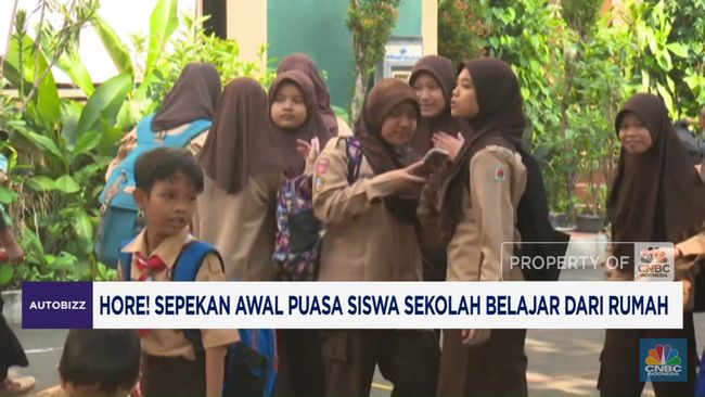 siswa-sekolah-belajar-dari-rumah-di-awal-puasa_169.png