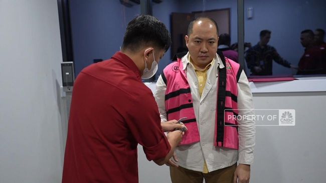 kejagung-tetapkan-bos-sritex-iwan-kurniawan-jadi-tersangka-1755102207172_169.jpeg