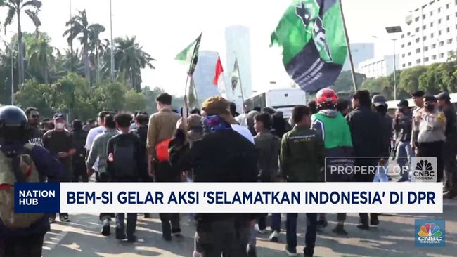 bem-si-gelar-aksi-selamatkan-indonesia-di-dpr-1756989315263_169.png
