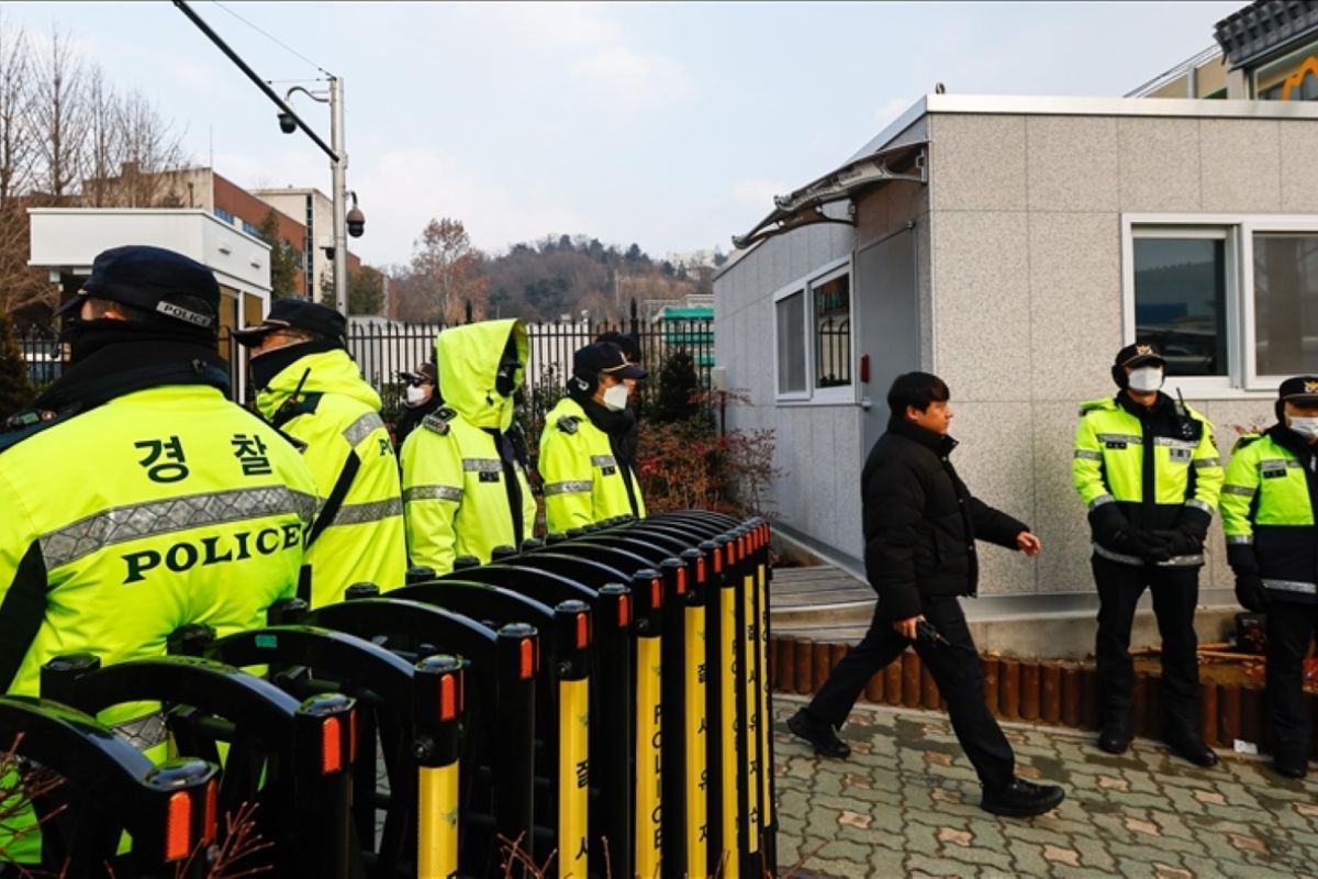 darurat-militer-Yoon-konflik-politik-di-Korsel.jpg